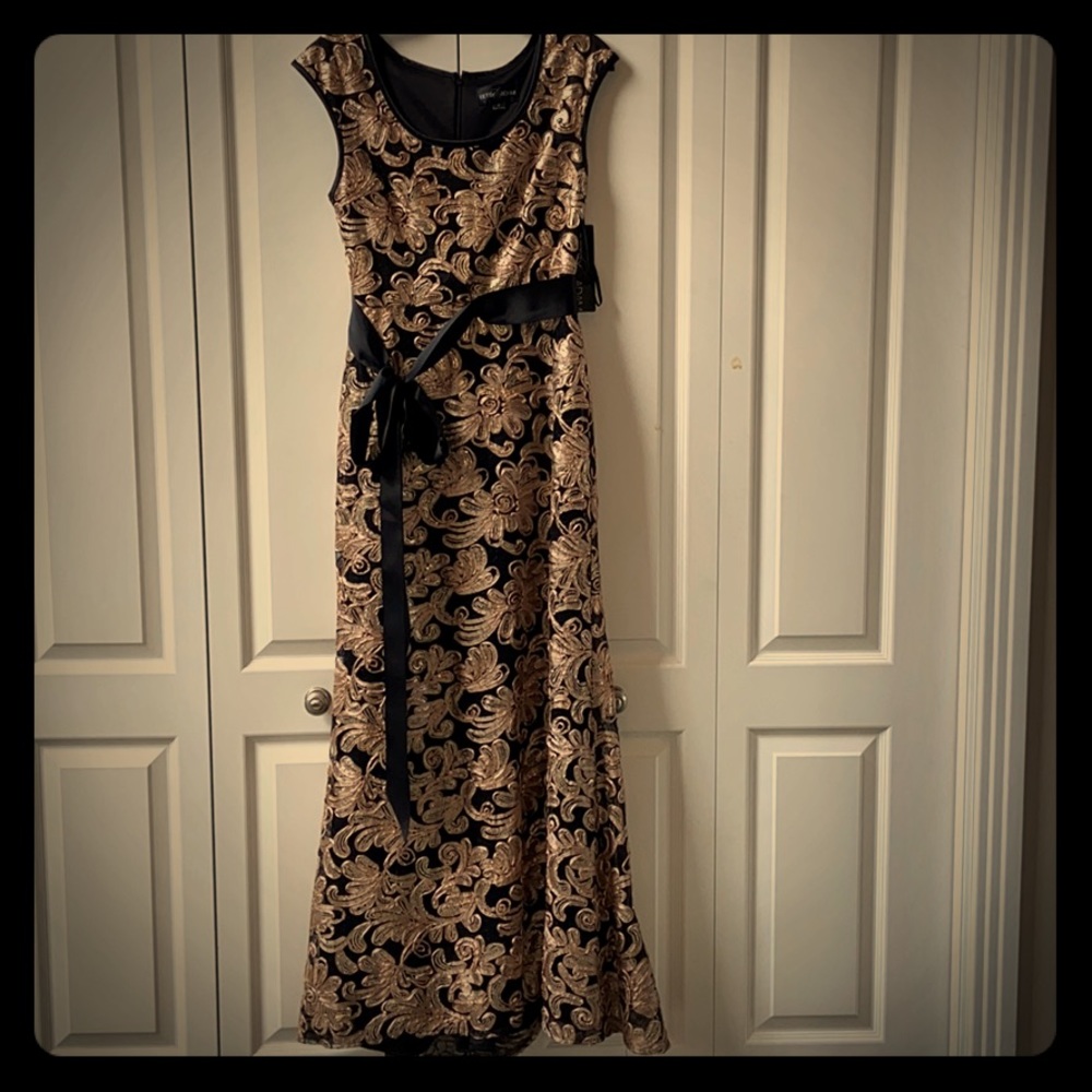 Betsy & Adam Black Gold Sequins Ribbon Dress